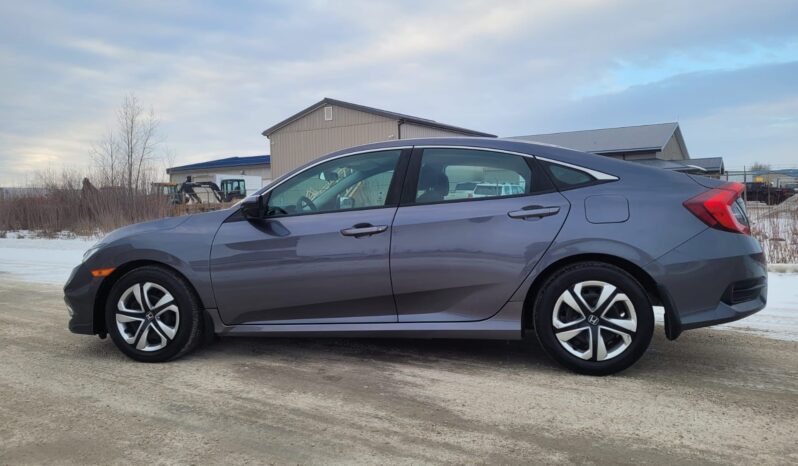 
								2020 Honda civic LX full									