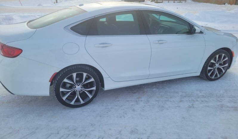 
								2015 Chrysler 200C full									