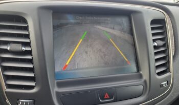 
										2015 Chrysler 200C full									