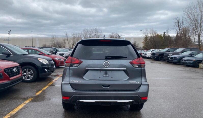 
								2020 Nissan Rogue special edition full									