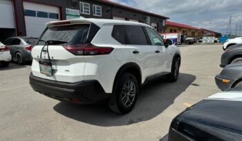 
										2021 Nissan rogue S full									