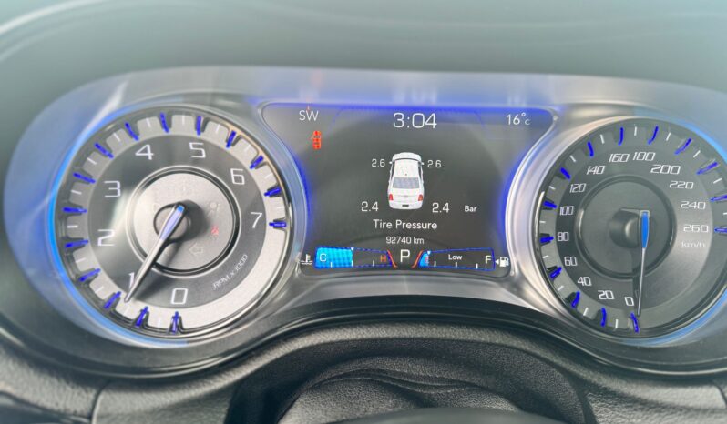 
								2017 Chrysler 300 S full									