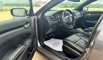 
										2017 Chrysler 300 S full									