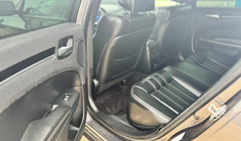 
								2017 Chrysler 300 S full									