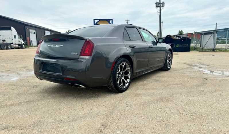 
								2017 Chrysler 300 S full									