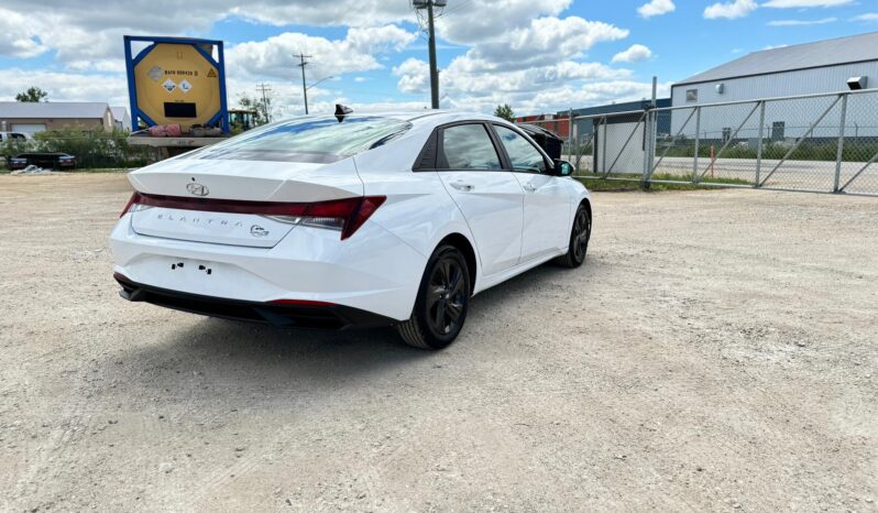 
								2021 Hyundai elantra full									