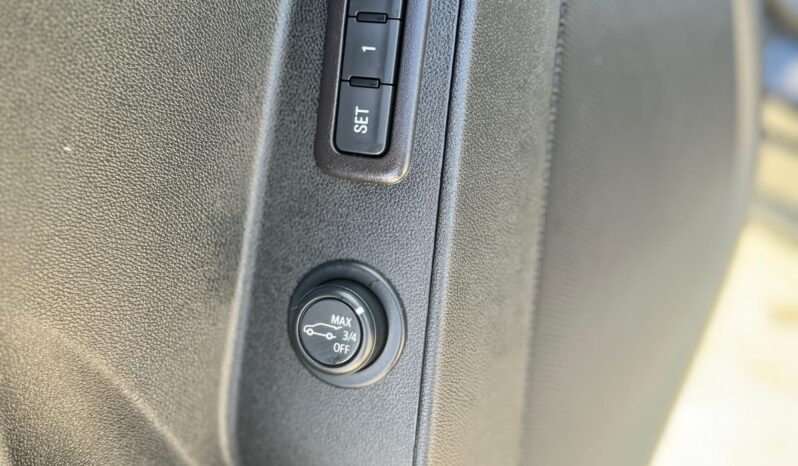 
								2020 Chevrolet Equinox LT2 full									