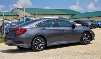 
										2019 Honda Civic EX full									