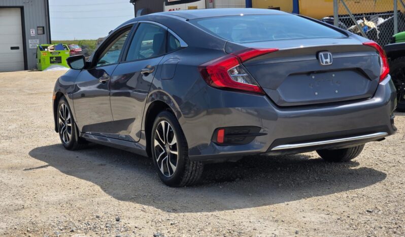 
								2019 Honda Civic EX full									