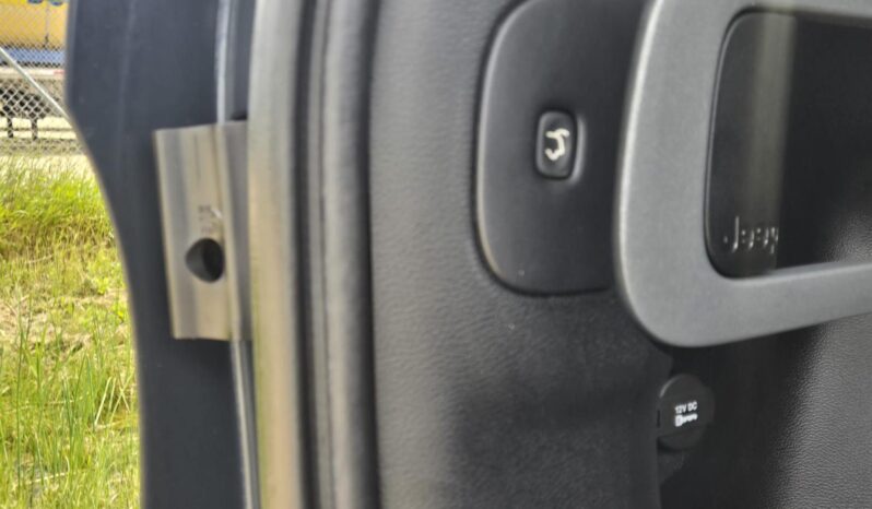 
								2016 Jeep Cherokee full									