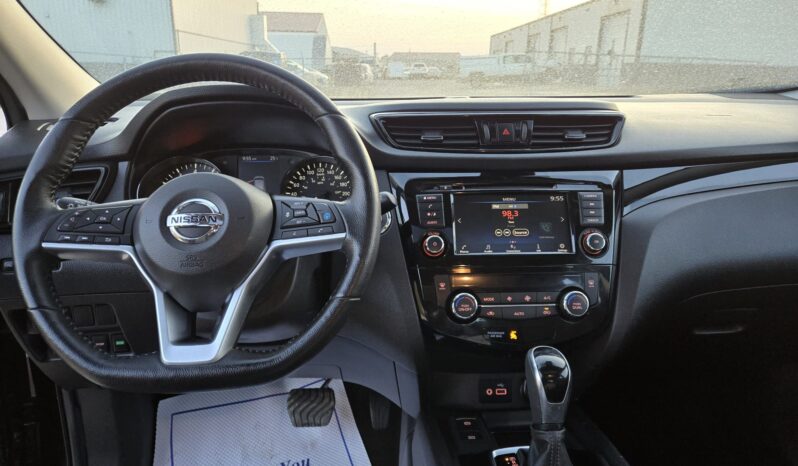 
								2021 Nissan Qashqai full									