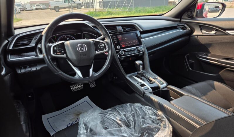 
								2020 Honda Civic Sport full									