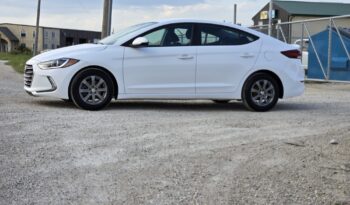 
										2017 Hyundai Elantra GL full									