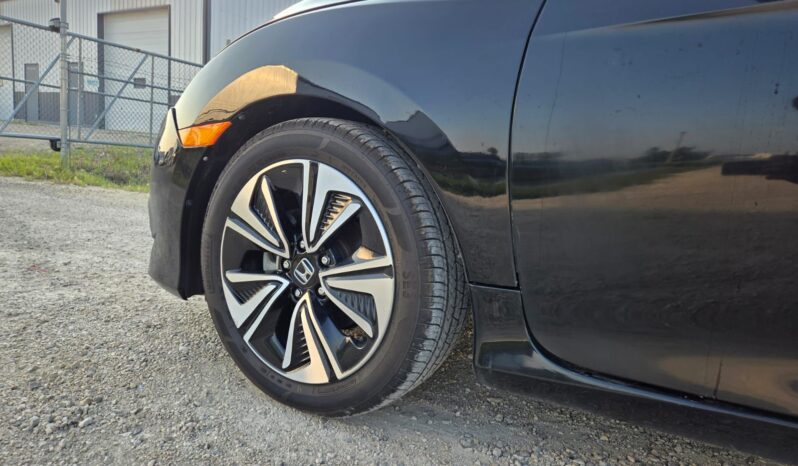 
								2017 Honda Civic Coupe full									