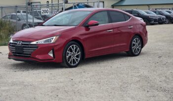 
										2020 Hyundai Elantra Luxury full									