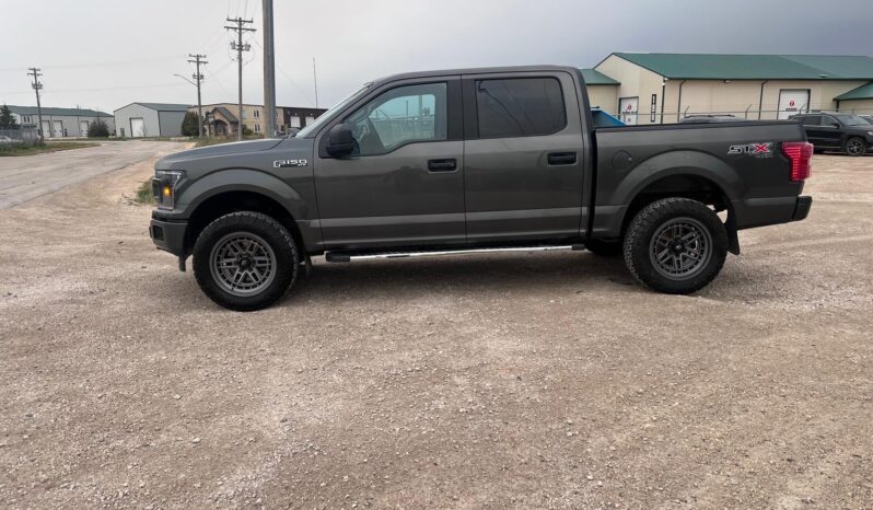 
								2019 Ford F150 full									