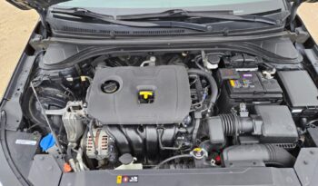 
										2020 Hyundai Elantra Luxury full									