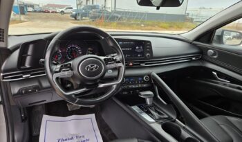 
										2021 Hyundai Elantra Luxury full									