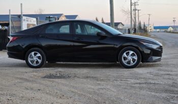 
										2021 Hyundai Elantra preferred full									