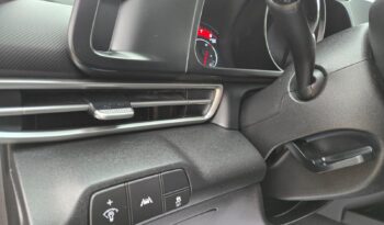 
										2021 Hyundai Elantra Luxury full									