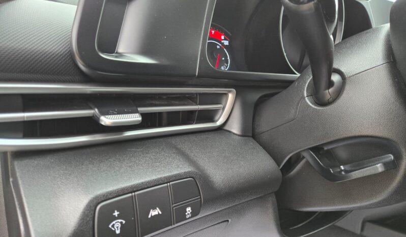 
								2021 Hyundai Elantra Luxury full									