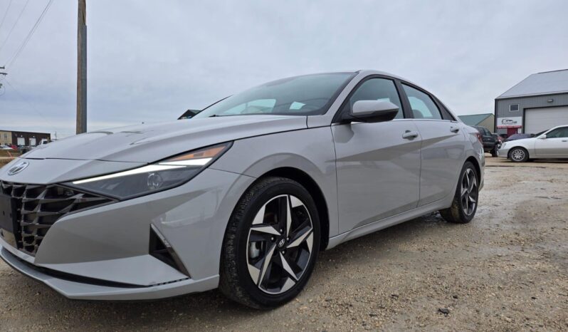 
								2021 Hyundai Elantra Luxury full									