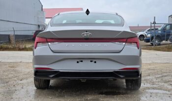 
										2021 Hyundai Elantra Luxury full									
