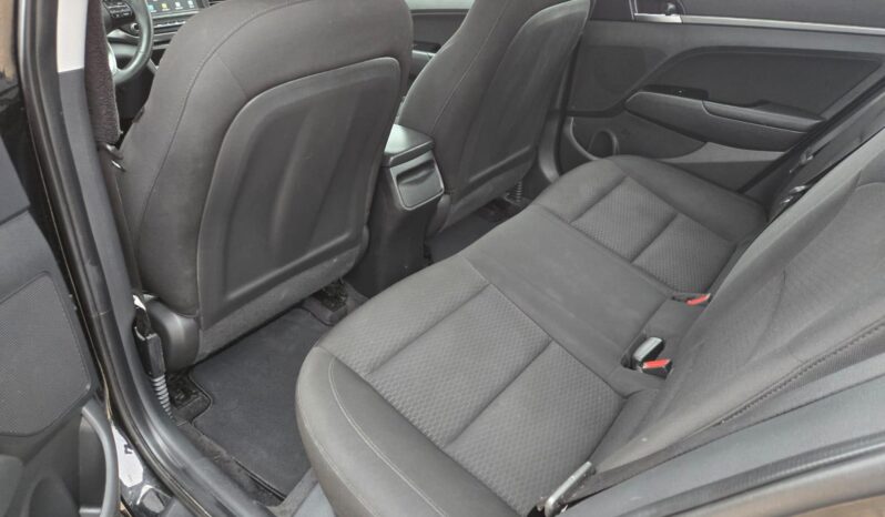 
								2020 Hyundai Elantra Luxury full									
