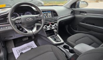 
										2020 Hyundai Elantra Luxury full									