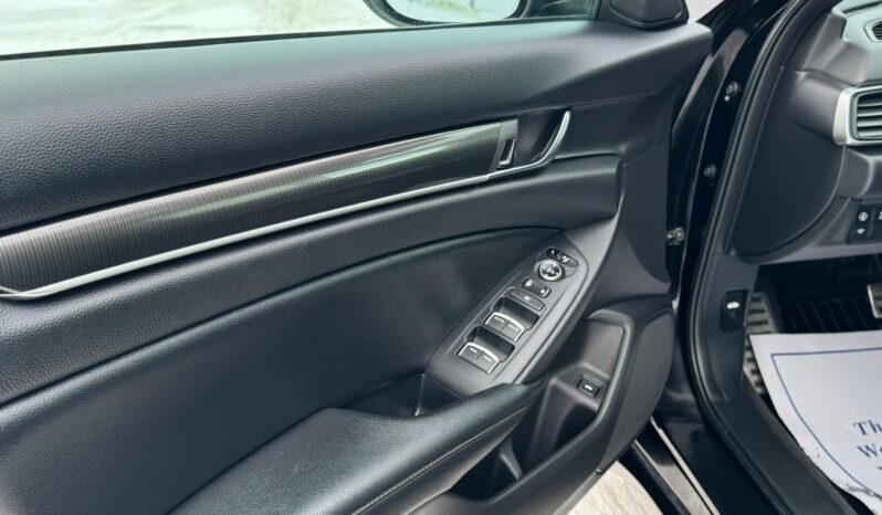 
								2019 Honda accord sport full									