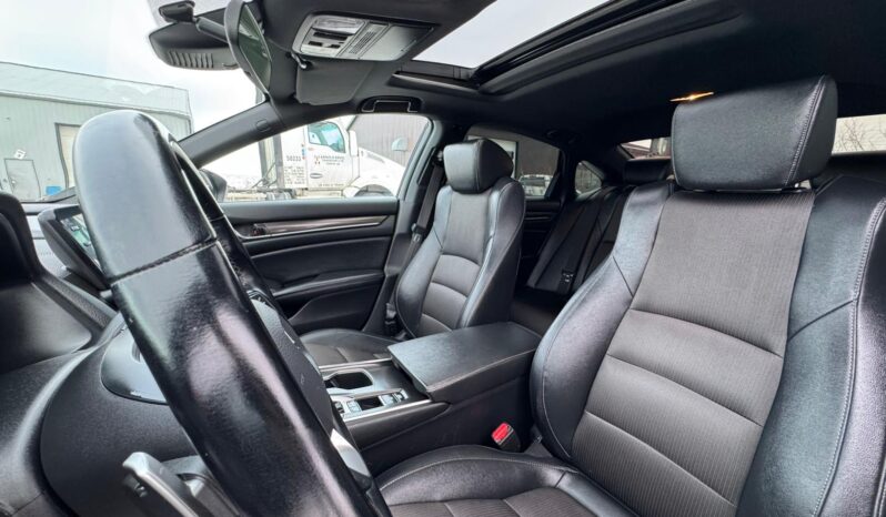 
								2019 Honda accord sport full									