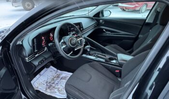 
										2021 Hyundai Elantra full									