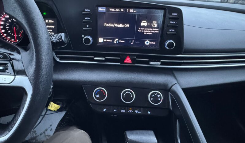 
								2021 Hyundai Elantra full									