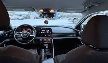 
										2021 Hyundai Elantra full									