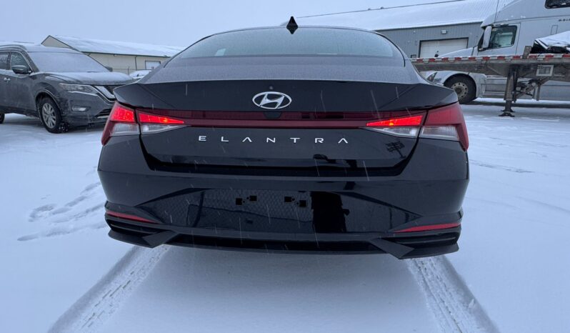 
								2021 Hyundai Elantra full									
