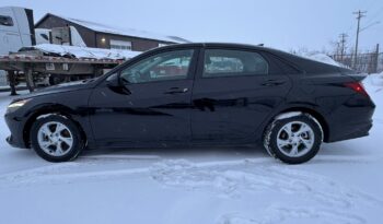 
										2021 Hyundai Elantra full									