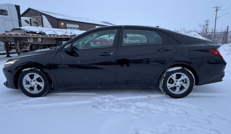 
								2021 Hyundai Elantra full									