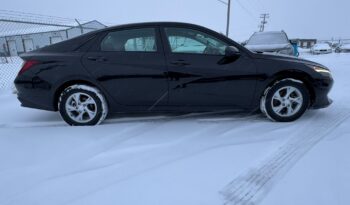 
										2021 Hyundai Elantra full									