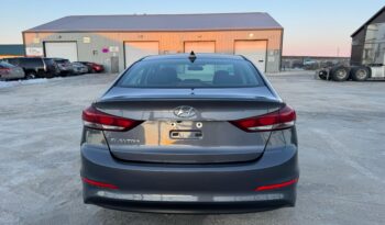 
										2017 Hyundai Elantra GLS full									