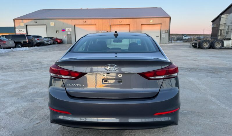 
								2017 Hyundai Elantra GLS full									