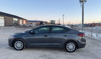 
										2017 Hyundai Elantra GLS full									