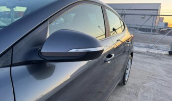 
										2017 Hyundai Elantra GLS full									