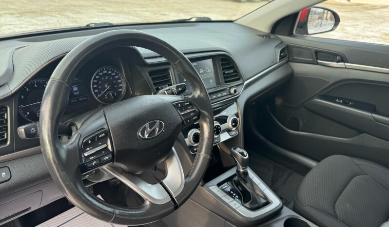 
								2020 Hyundai Elantra full									
