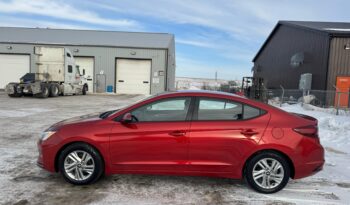 
										2020 Hyundai Elantra full									