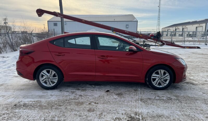 
								2020 Hyundai Elantra full									