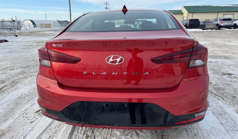 
								2020 Hyundai Elantra full									