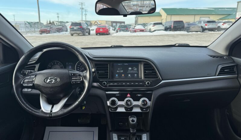 
								2020 Hyundai Elantra full									