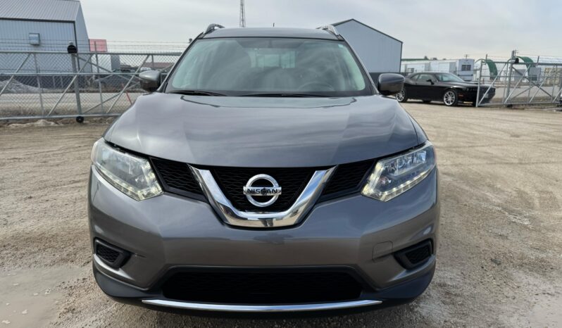 
								2016 Nissan rogue S AWD V4 supper full									