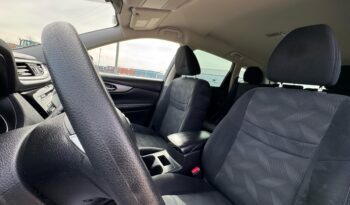 
										2016 Nissan rogue S AWD V4 supper full									