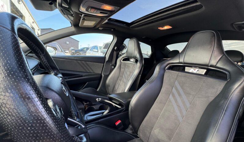 
								2022 Hyundai Elantra N full									